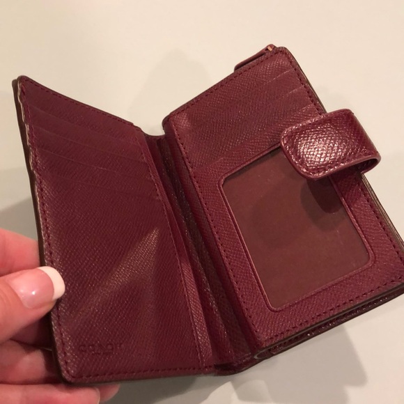 Coach Wallet - Picture 2 of 6